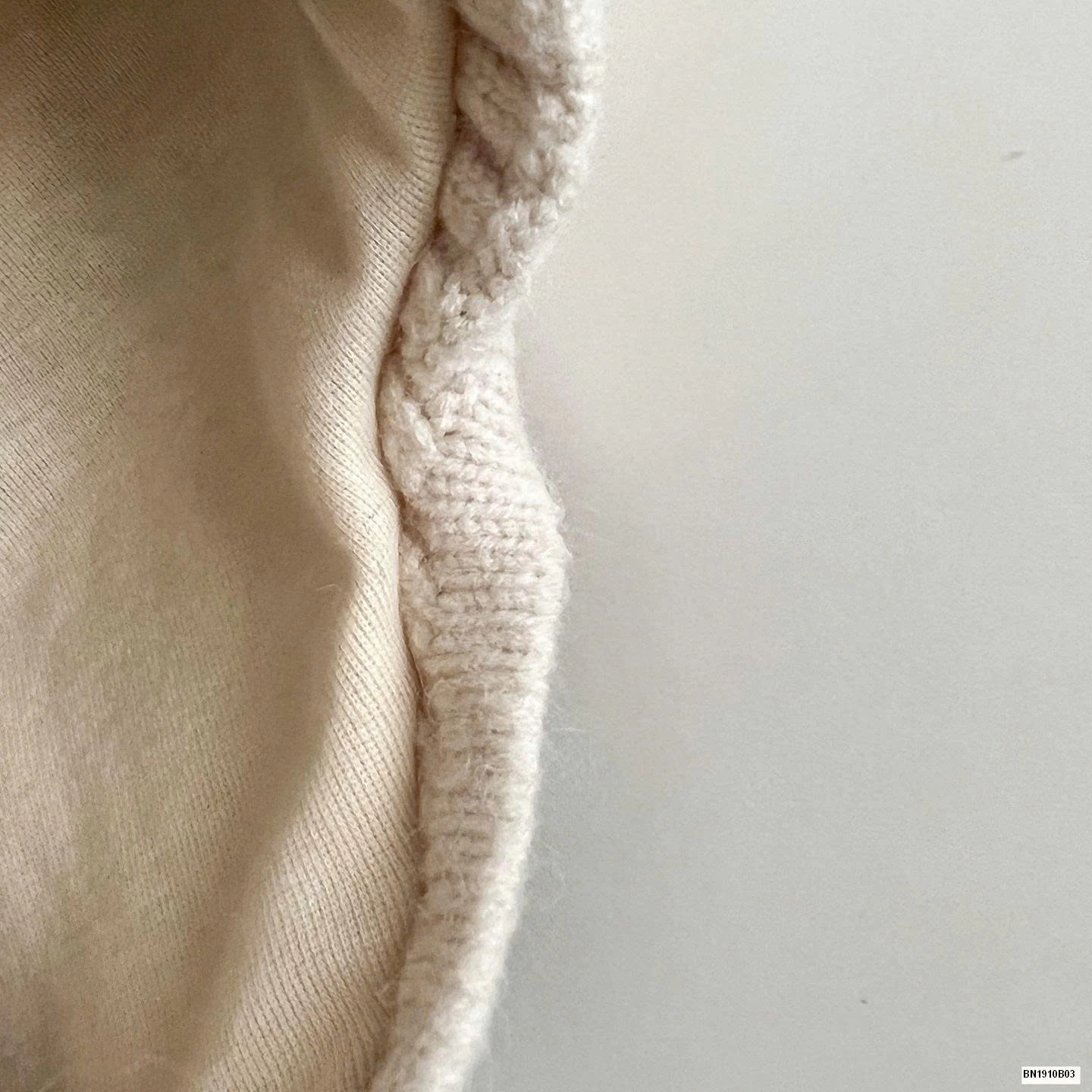 MŨ LEN BỊT TAI KHỦNG LONG