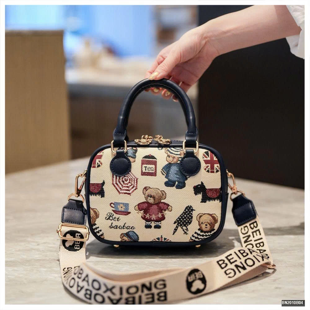 TÚI MINI ĐEO CHÉO 3 CHÚ GẤU CÓ QUAI XÁCH BEIBAOBAO