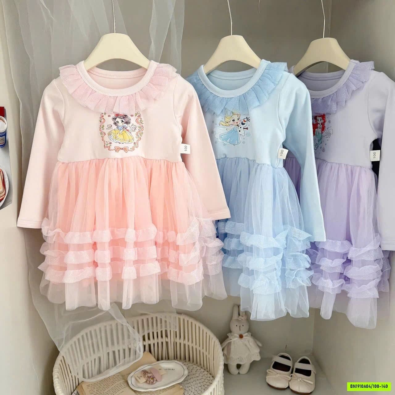 VÁY PHỐI REN BÉ GÁI