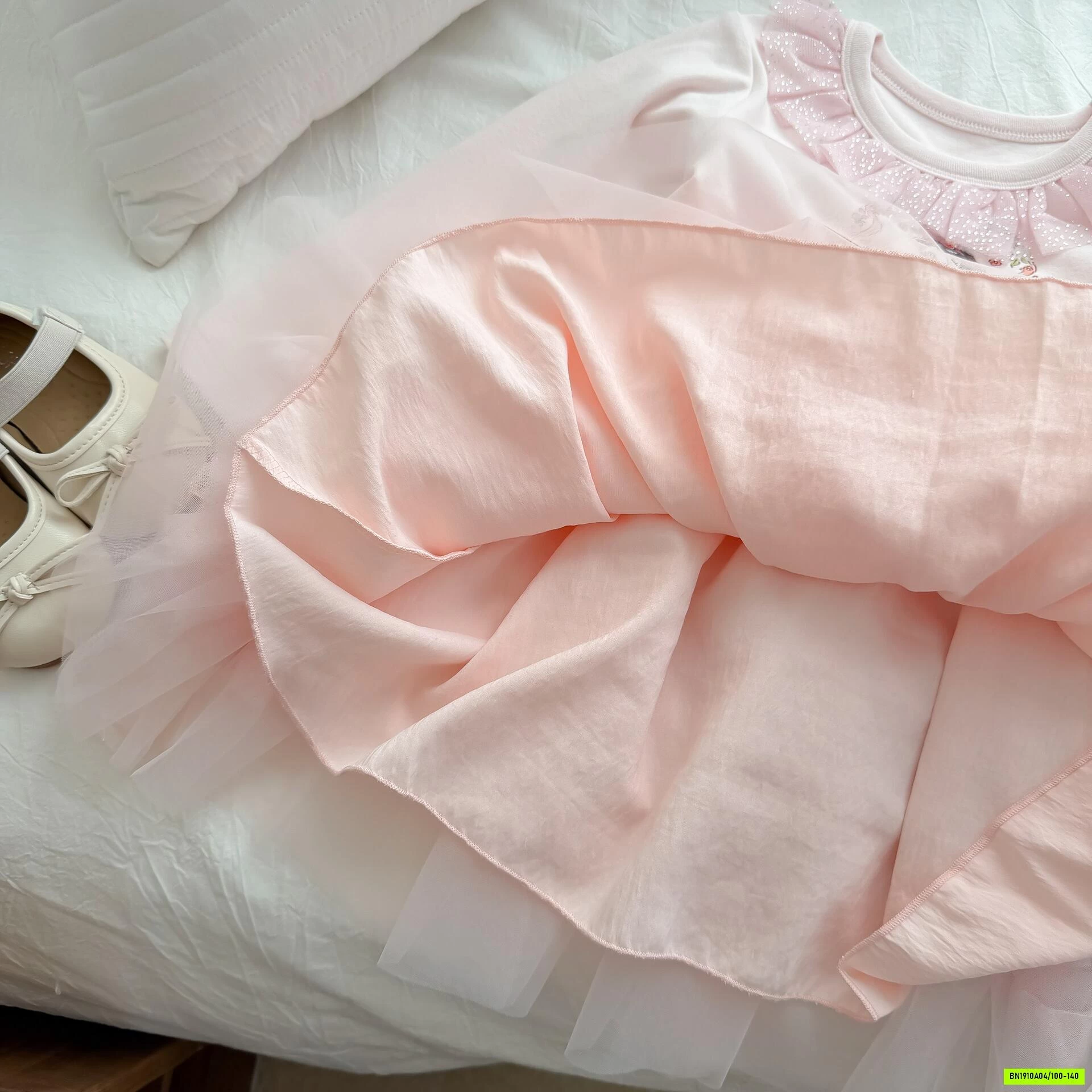 VÁY PHỐI REN BÉ GÁI