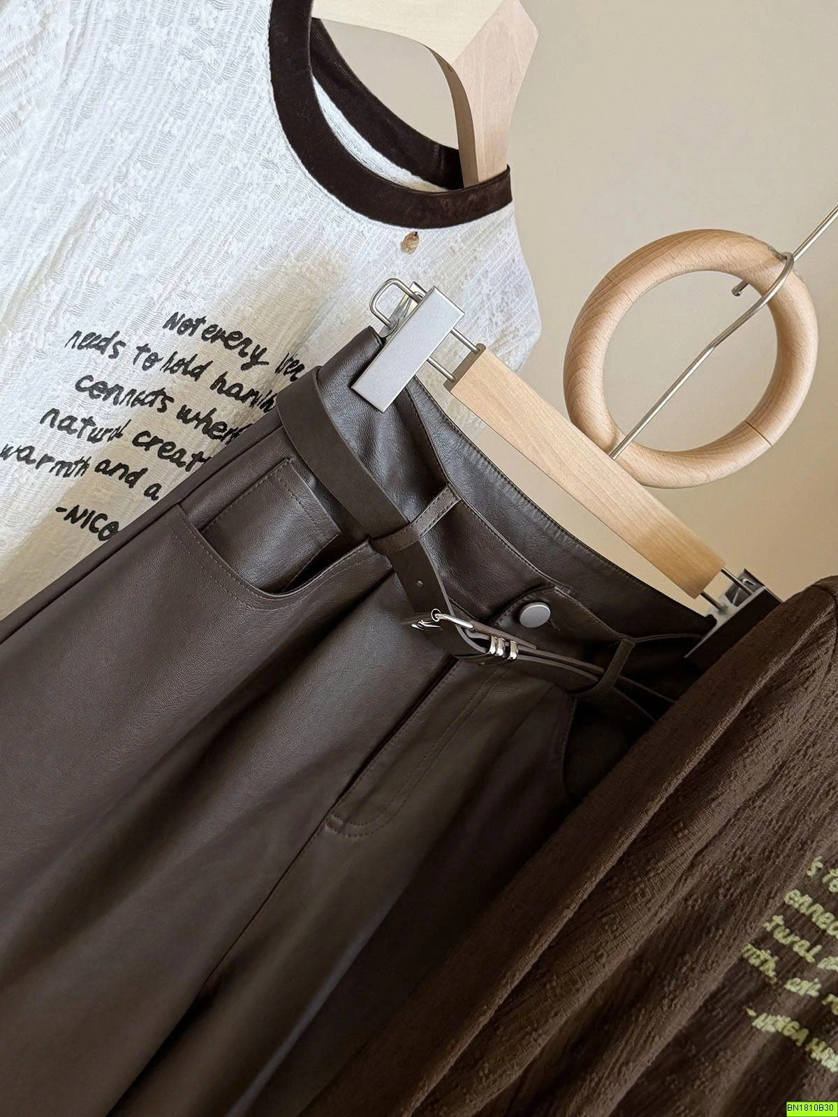 QUẦN SHORT DA CAO CẤP ANNA