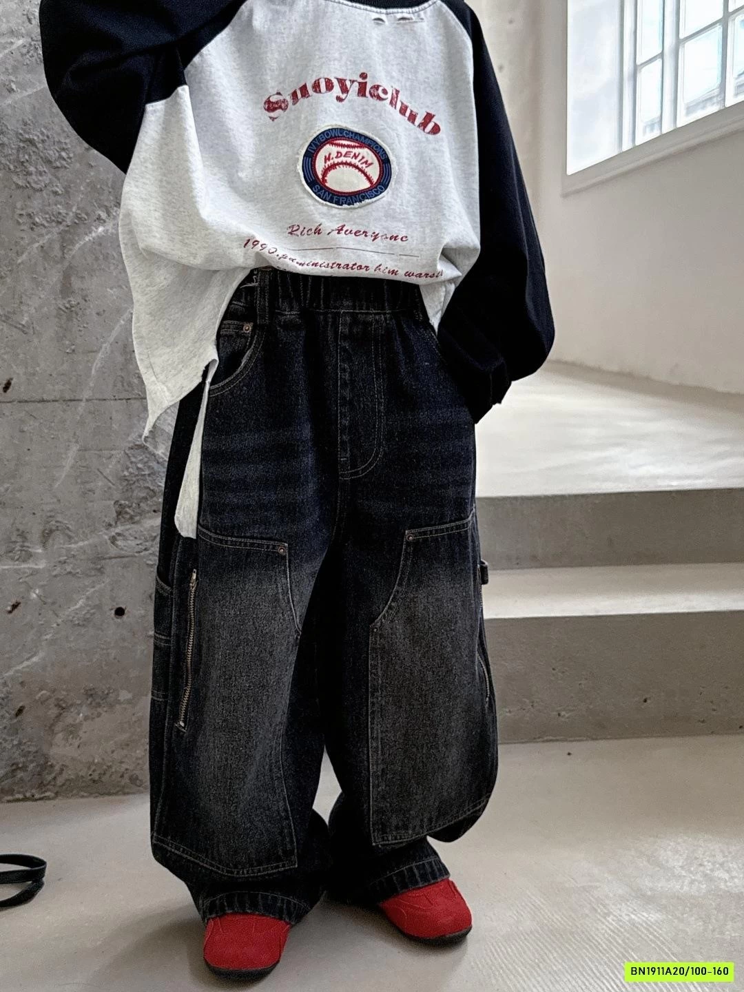 QUẦN JEANS SUÔNG TÚI KHÓA BẢN TO