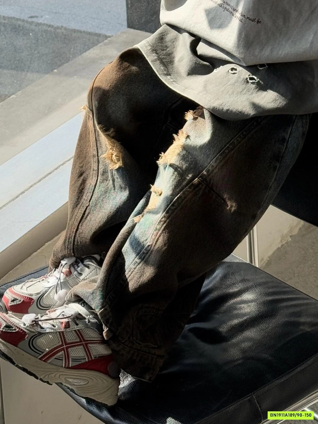 JEANS SUÔNG RÁCH LOANG CÁ TÍNH