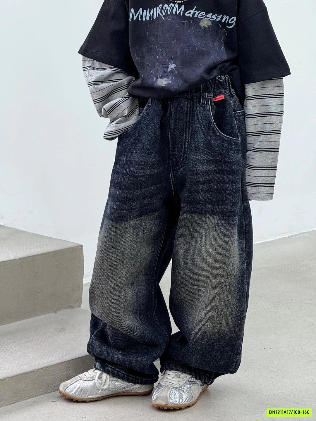 JEANS SUÔNG THÊU CHỮ LÓT LÔNG CỪU