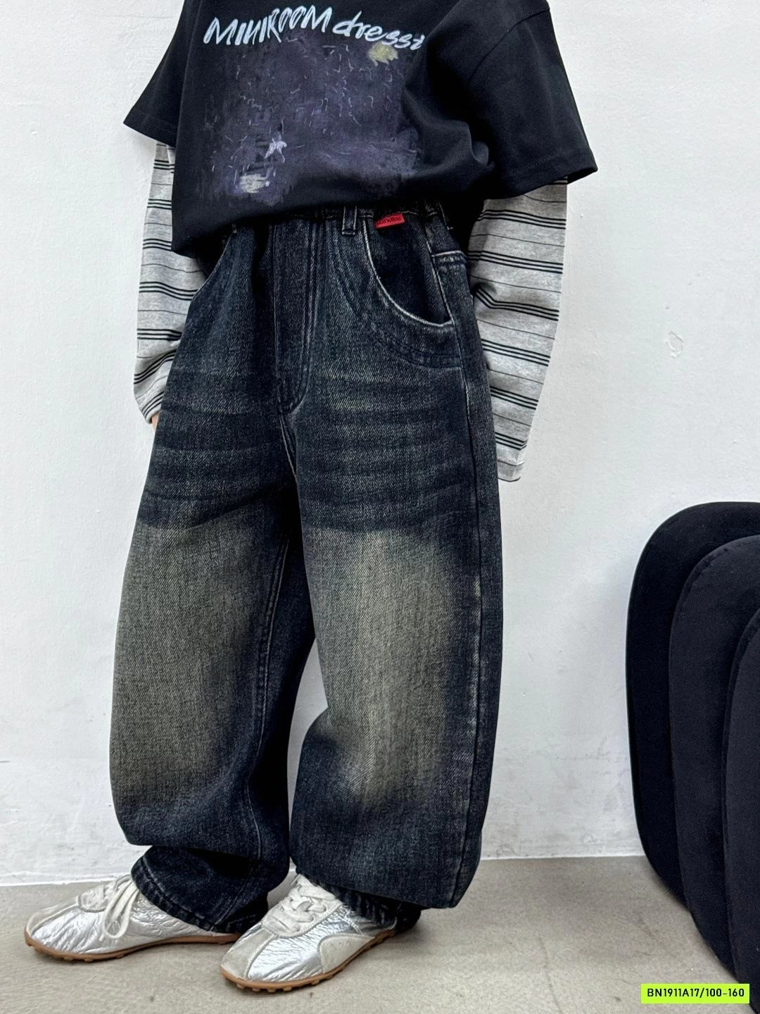 JEANS SUÔNG THÊU CHỮ LÓT LÔNG CỪU