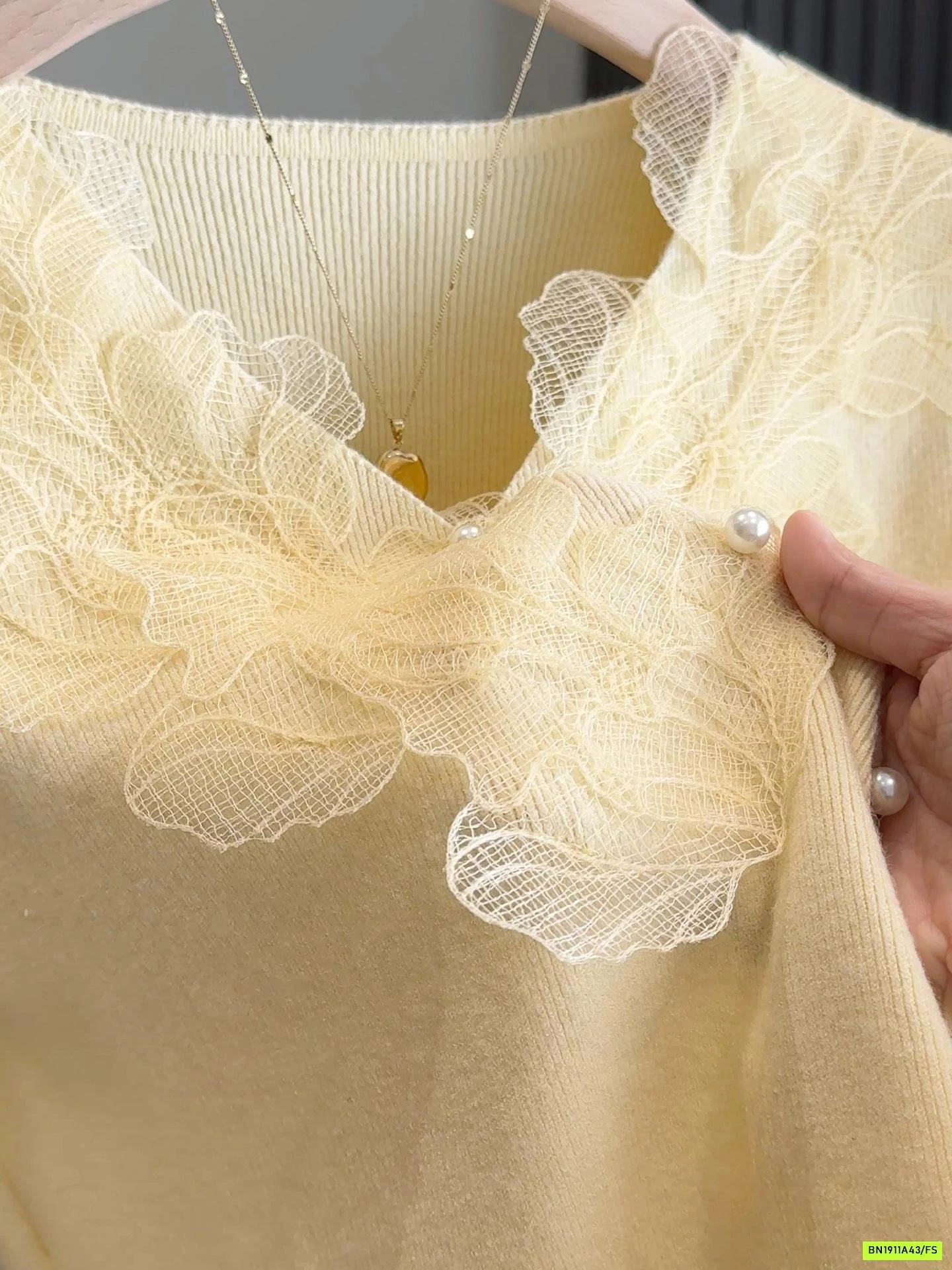 ÁO LEN CỔ TIM NHÚN EO PHỐI REN