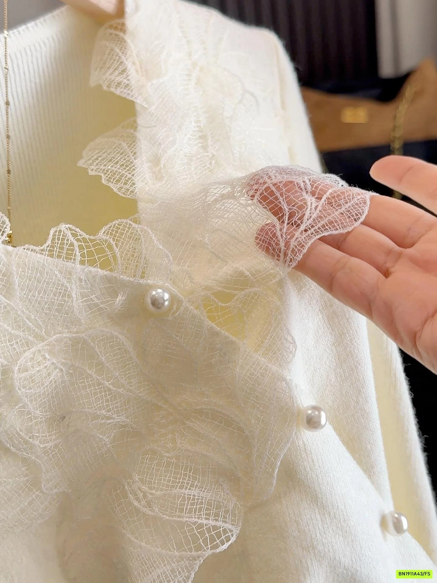 ÁO LEN CỔ TIM NHÚN EO PHỐI REN