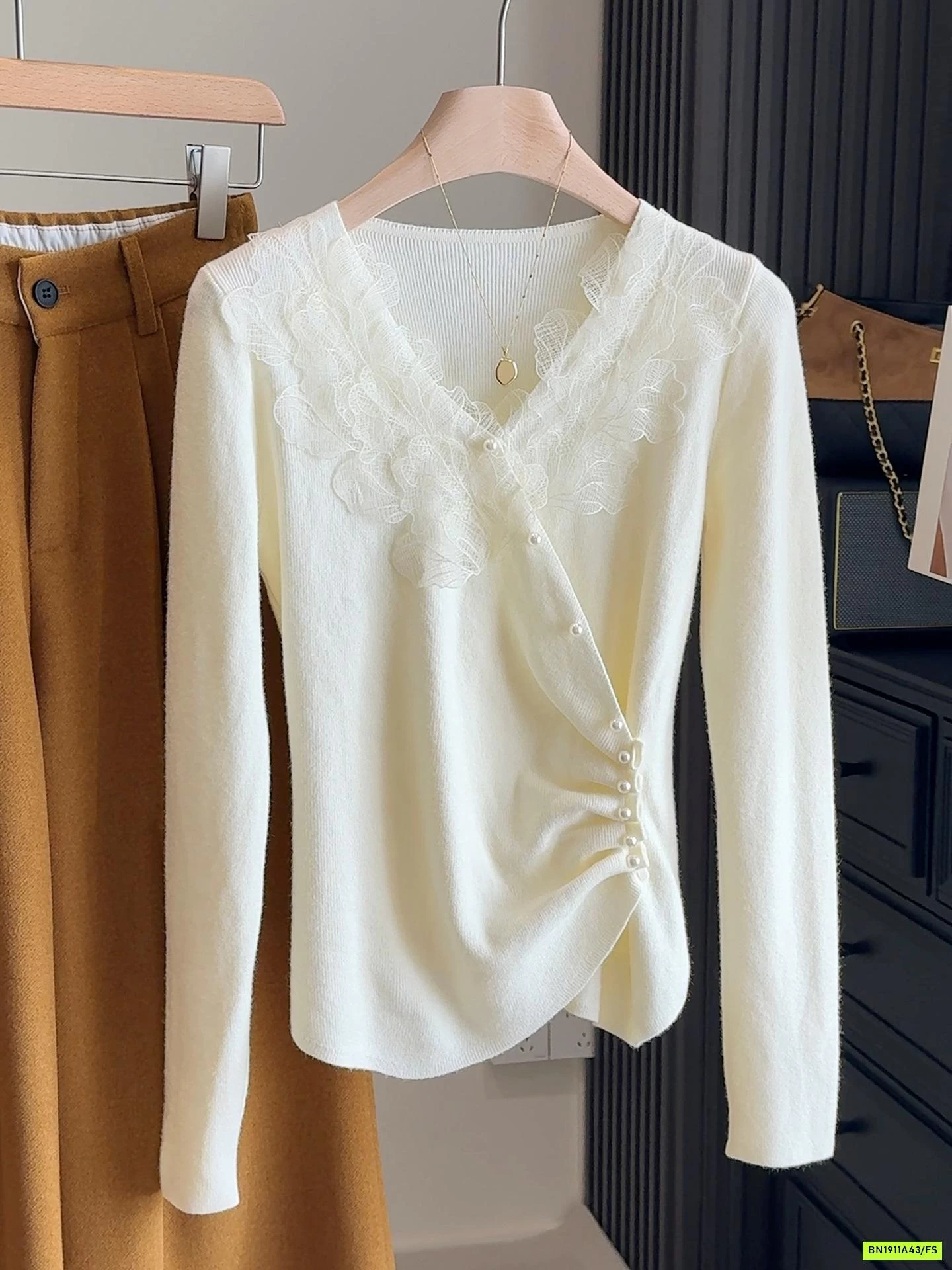 ÁO LEN CỔ TIM NHÚN EO PHỐI REN