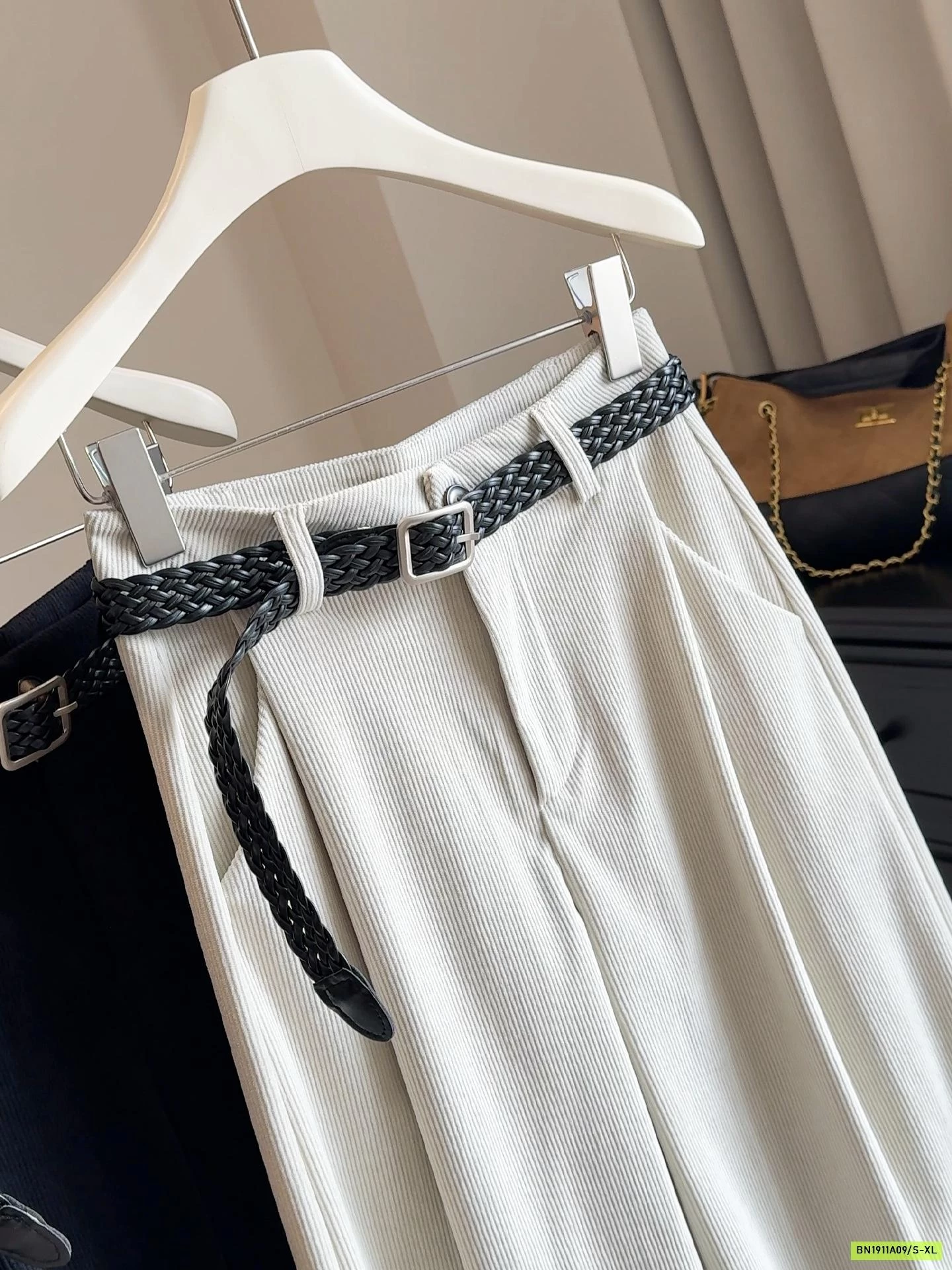 QUẦN SUÔNG NHUNG TĂM ANNA