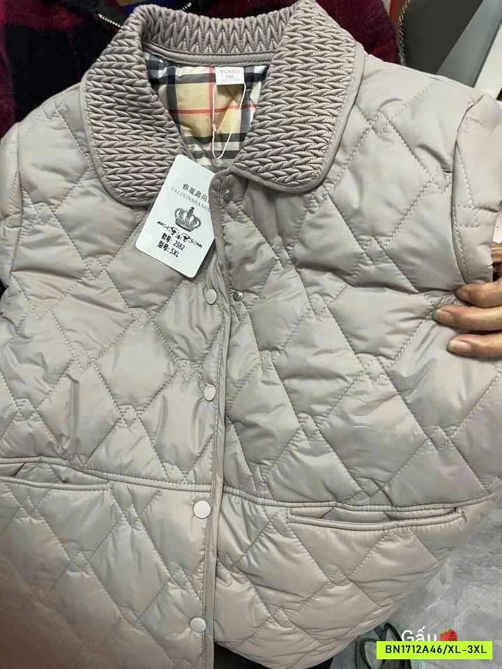 KHOÁC PHAO TRẦN TRÁM TẶNG MẸ