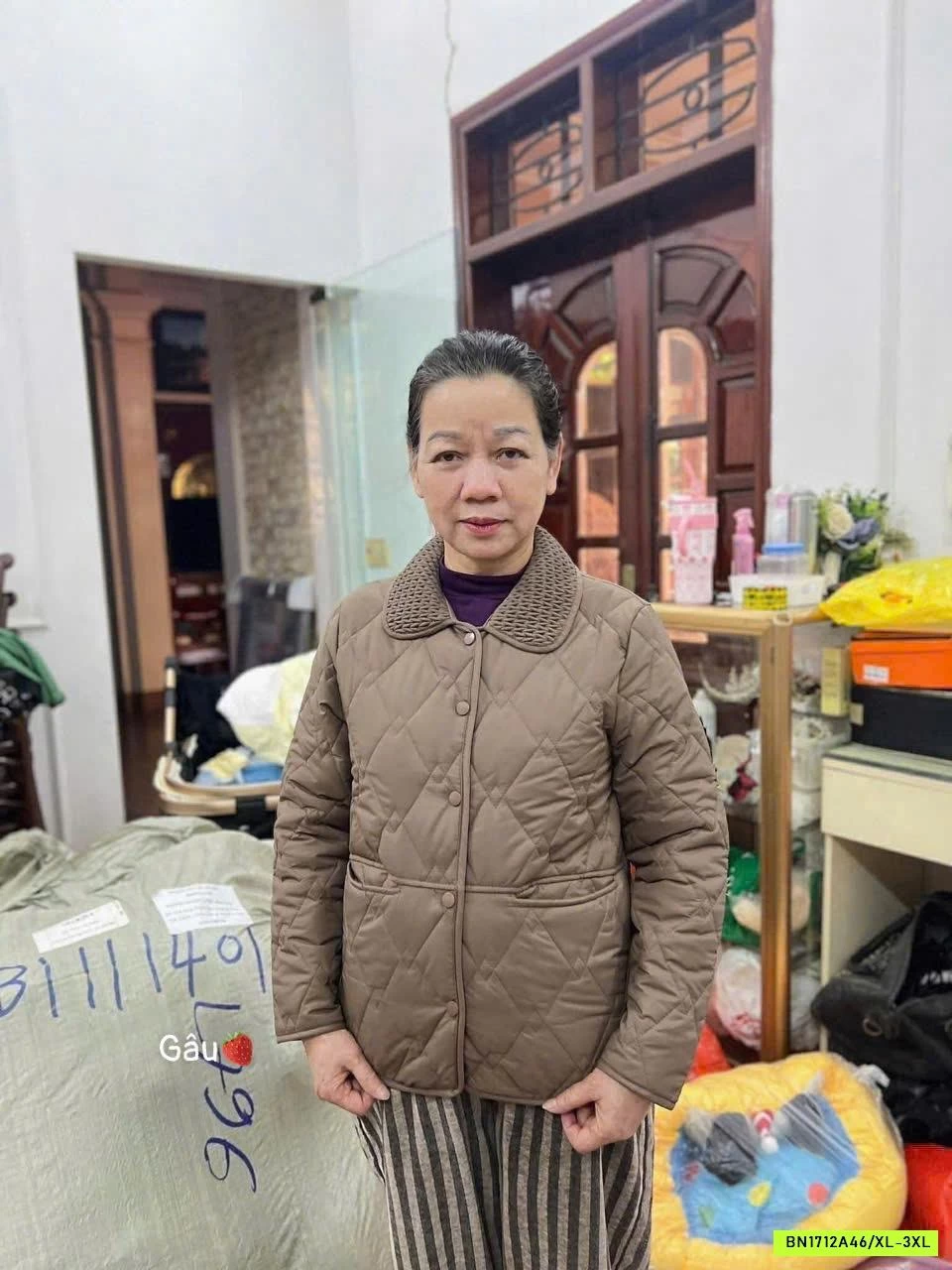 KHOÁC PHAO TRẦN TRÁM TẶNG MẸ