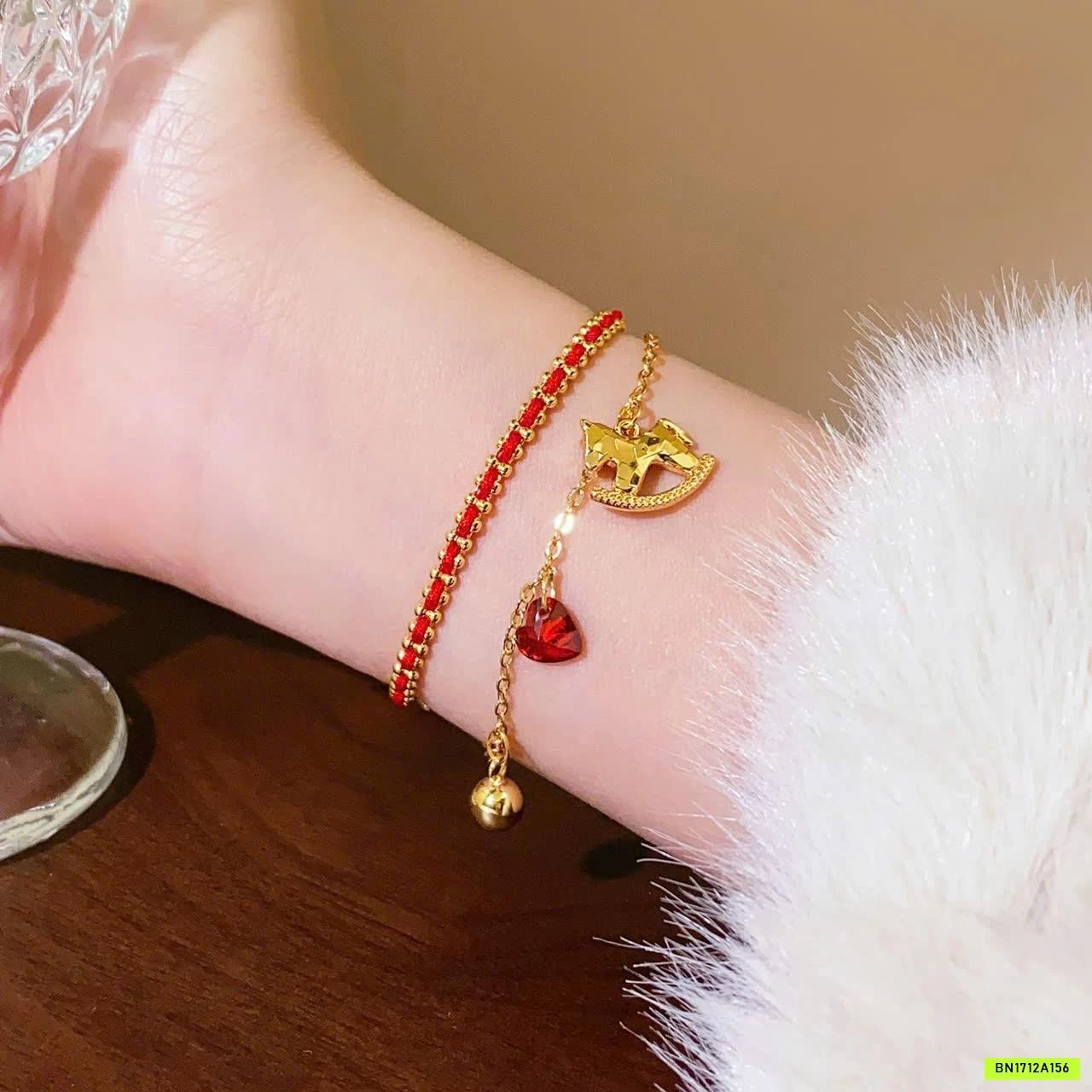 SÉT 2 VÒNG TAY NGỰA GOLICC