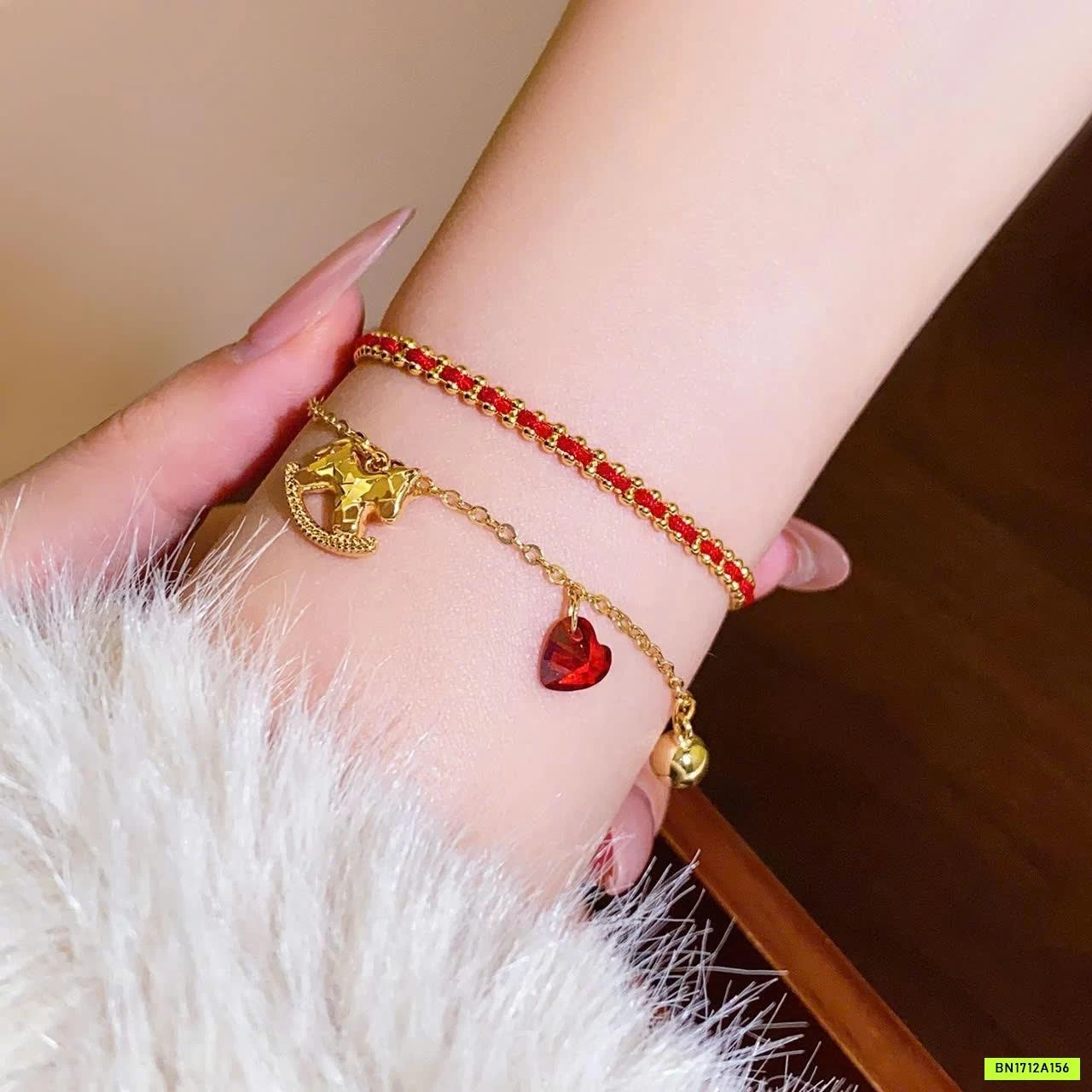 SÉT 2 VÒNG TAY NGỰA GOLICC