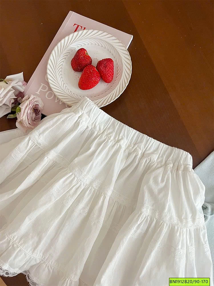 CHÂN VÁY VIỀN REN AMBBKIDS 25A001