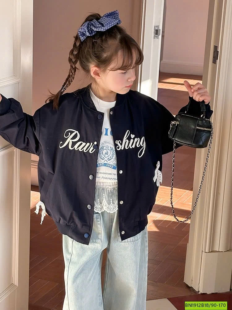 ÁO KHOÁC BOMBE CHỮ AMBB 25A053