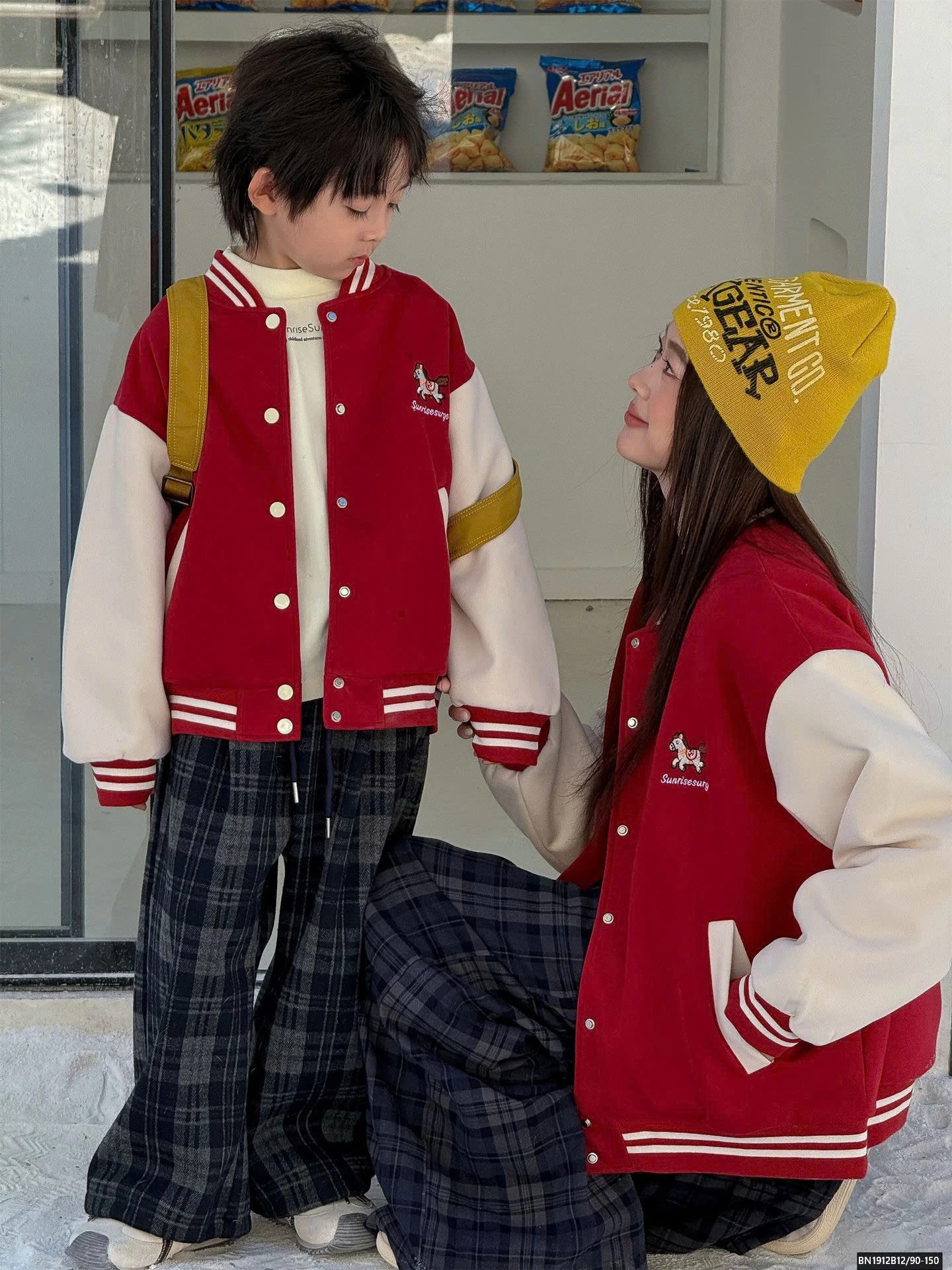 ÁO KHOÁC NỈ LOGO NGỰA  MẸ VÀ BÉ