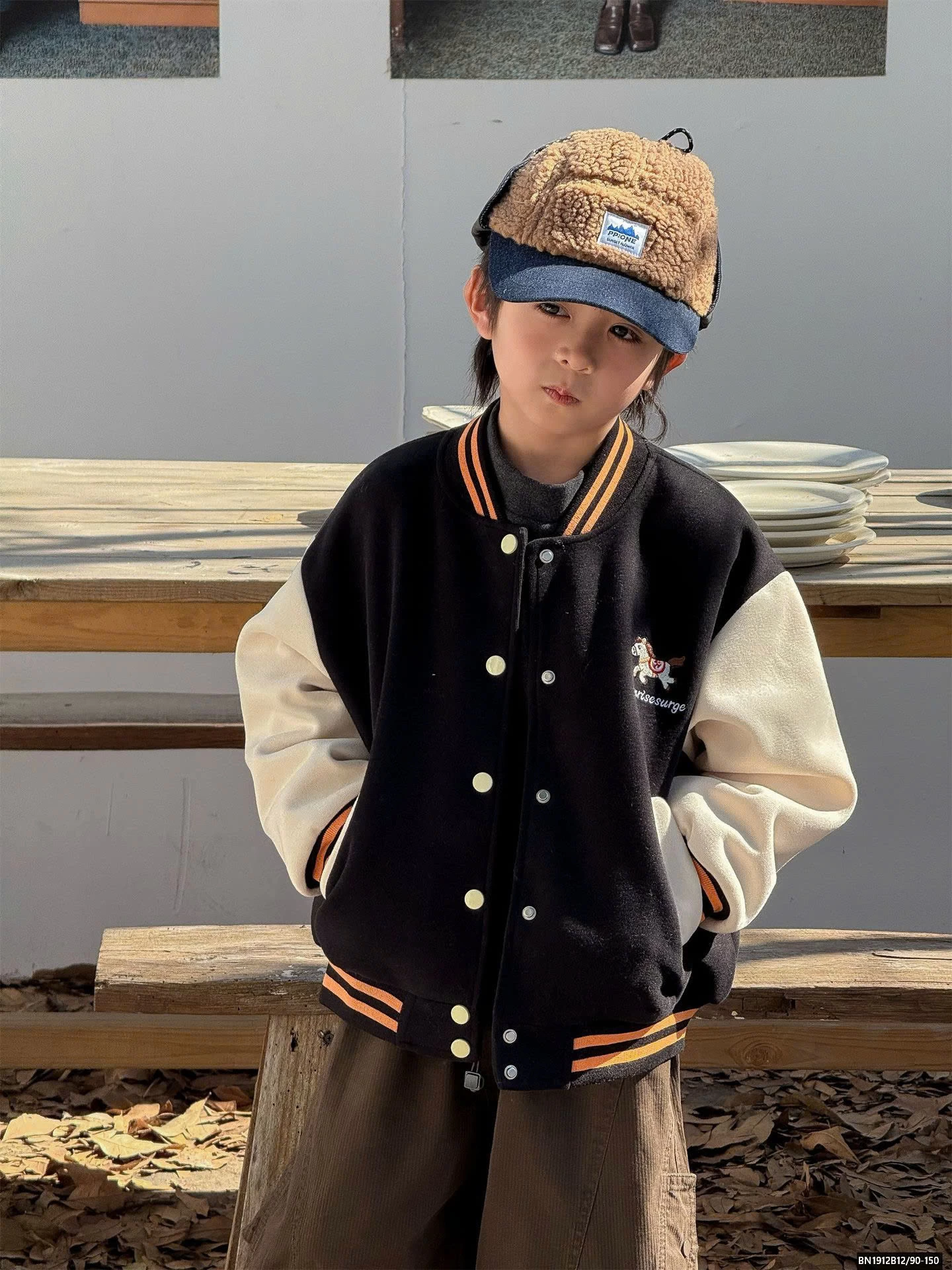 ÁO KHOÁC NỈ LOGO NGỰA  MẸ VÀ BÉ