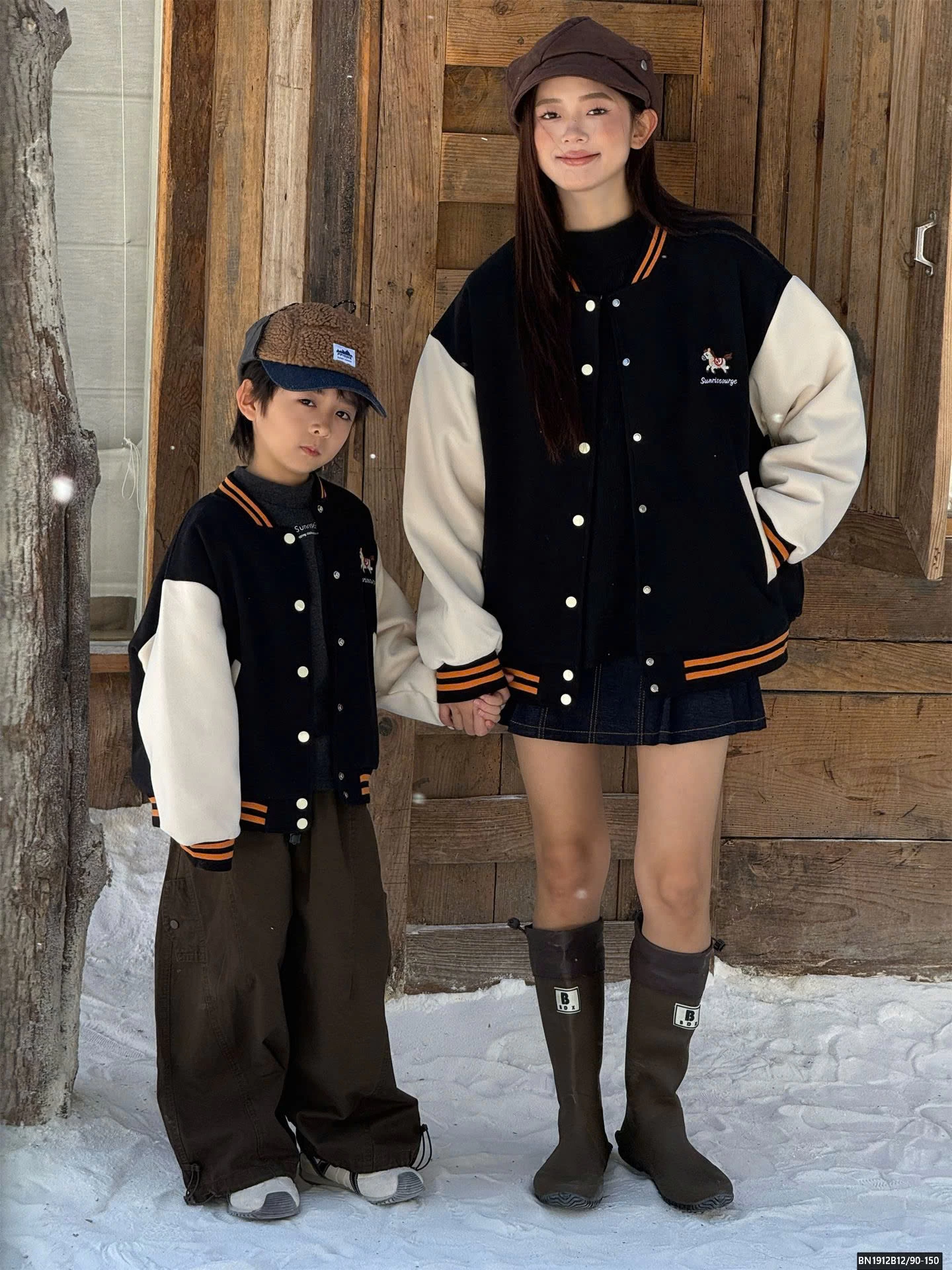 ÁO KHOÁC NỈ LOGO NGỰA  MẸ VÀ BÉ