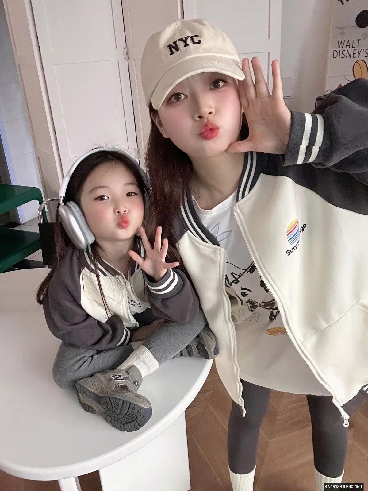 ÁO KHOÁC NỈ  PHỐI MÀU TAY MẸ VÀ BÉ