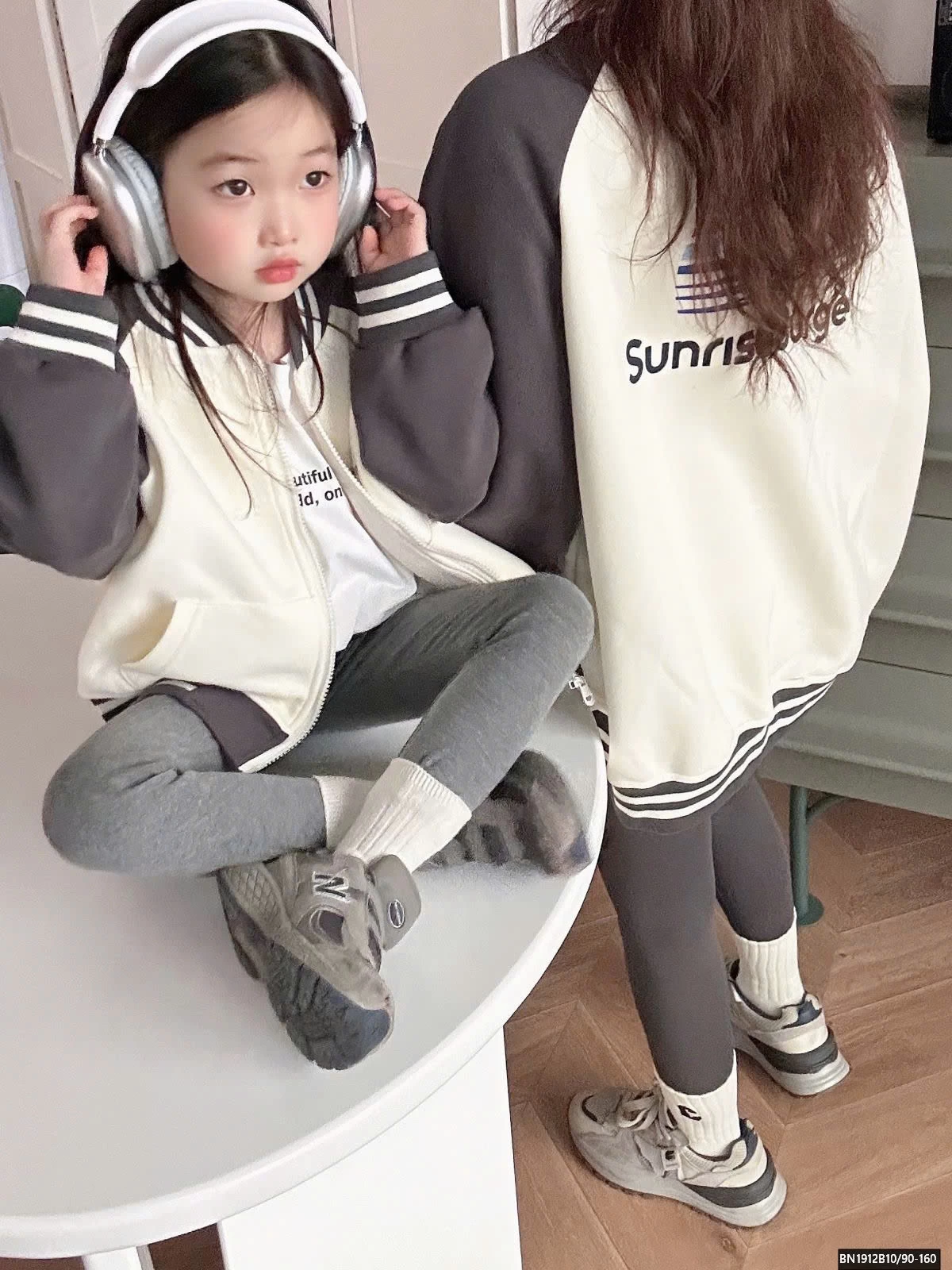 ÁO KHOÁC NỈ  PHỐI MÀU TAY MẸ VÀ BÉ