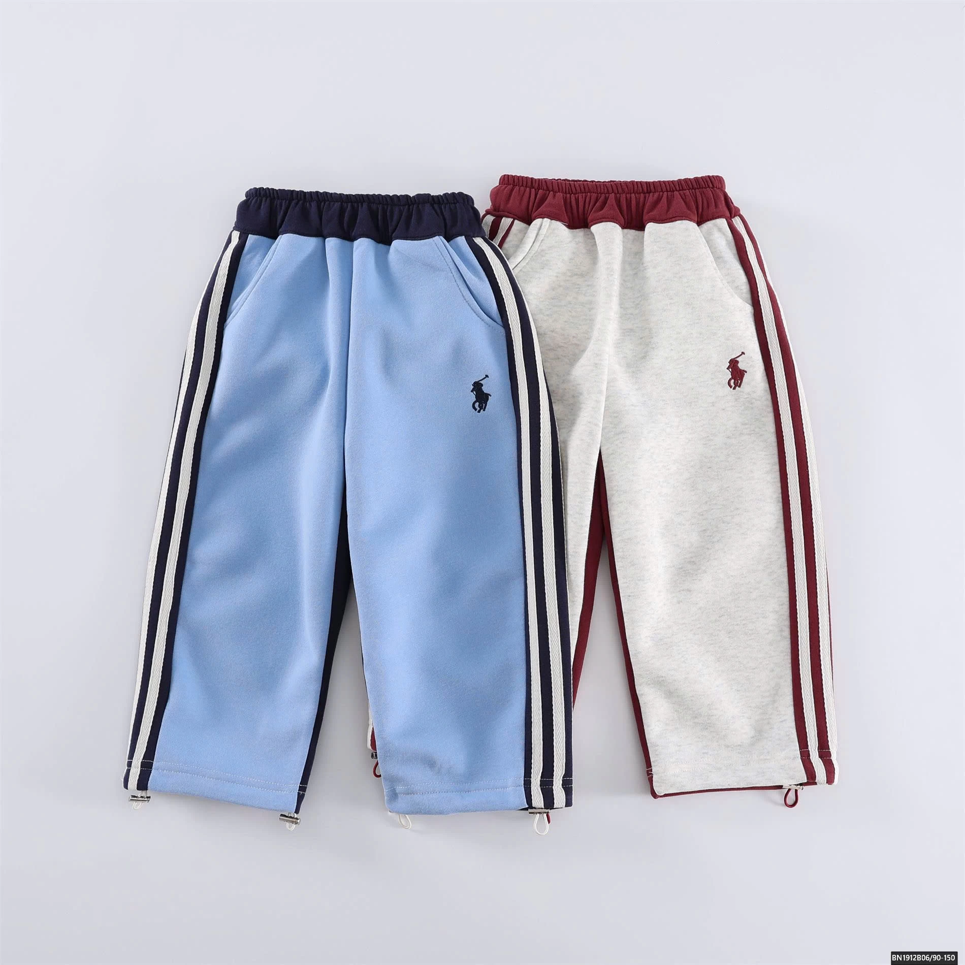 QUẦN NỈTHỂ THAO LOGO NGỰA MẸ VÀ BÉ