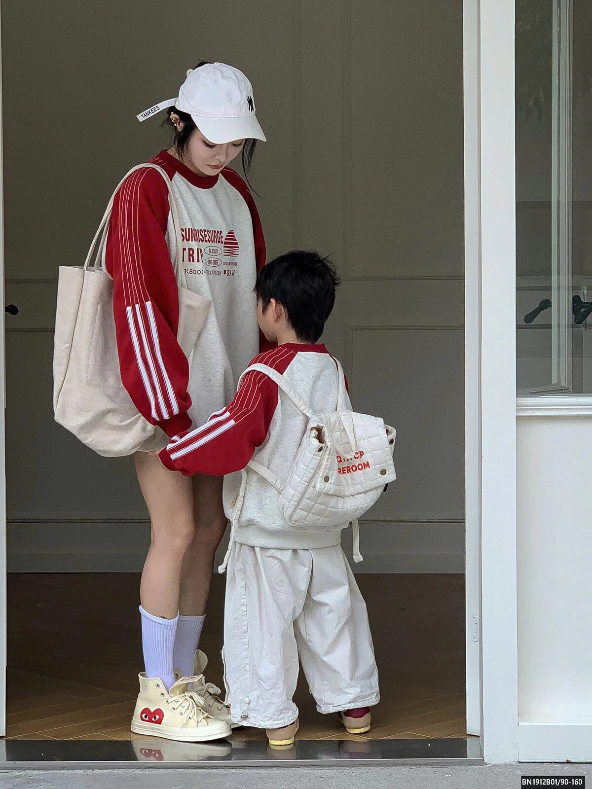 ÁO NỈ PHỐI MÀU TAY MẸ VÀ BÉ