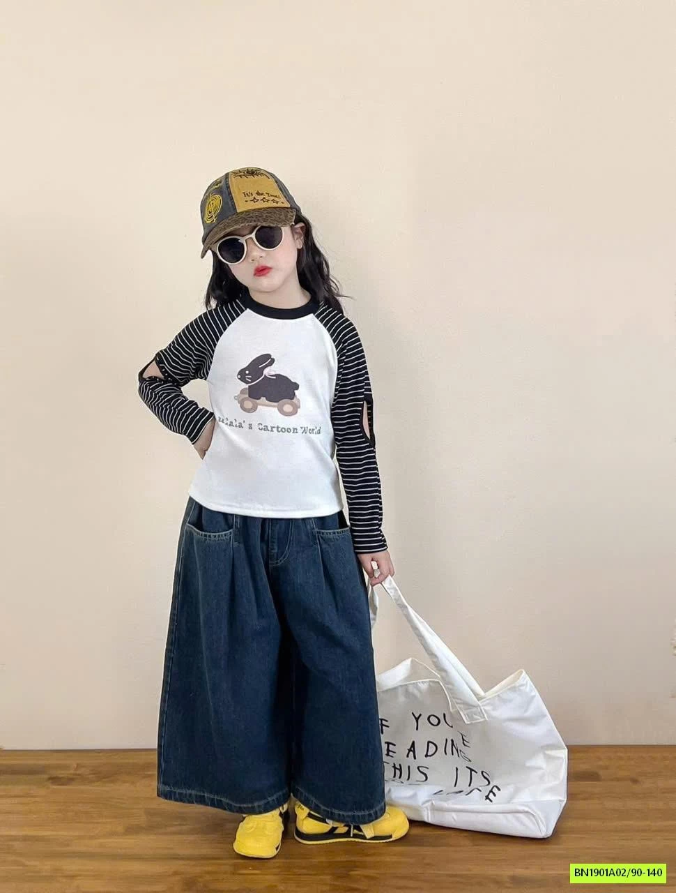 ÁO THUN THỎ TAY KẺ MIX JEANS ỐNG RỘNG