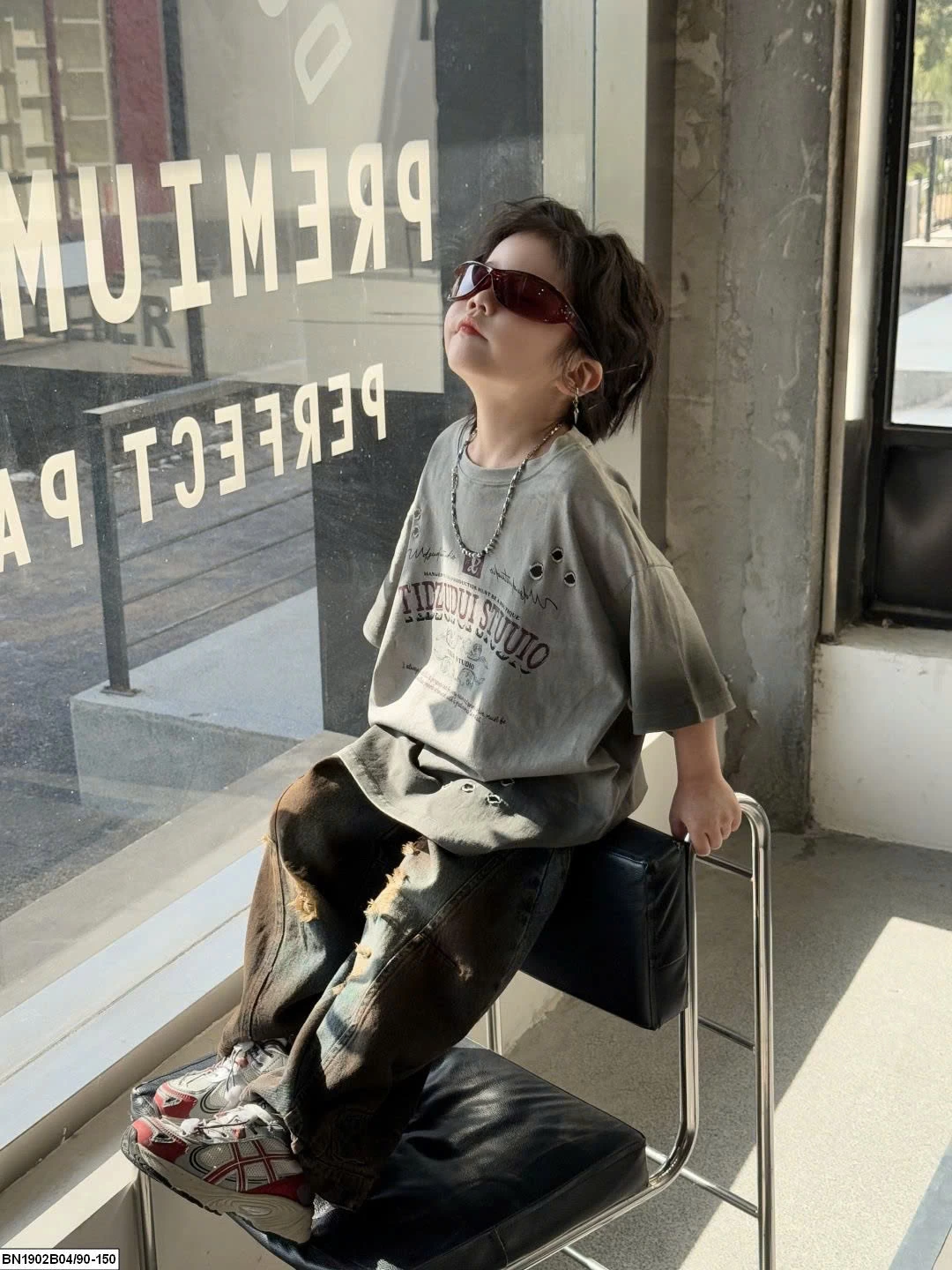 SÉT QUẦN JEAN XANH CÀO RÁCH MIX ÁO THUN XÁM