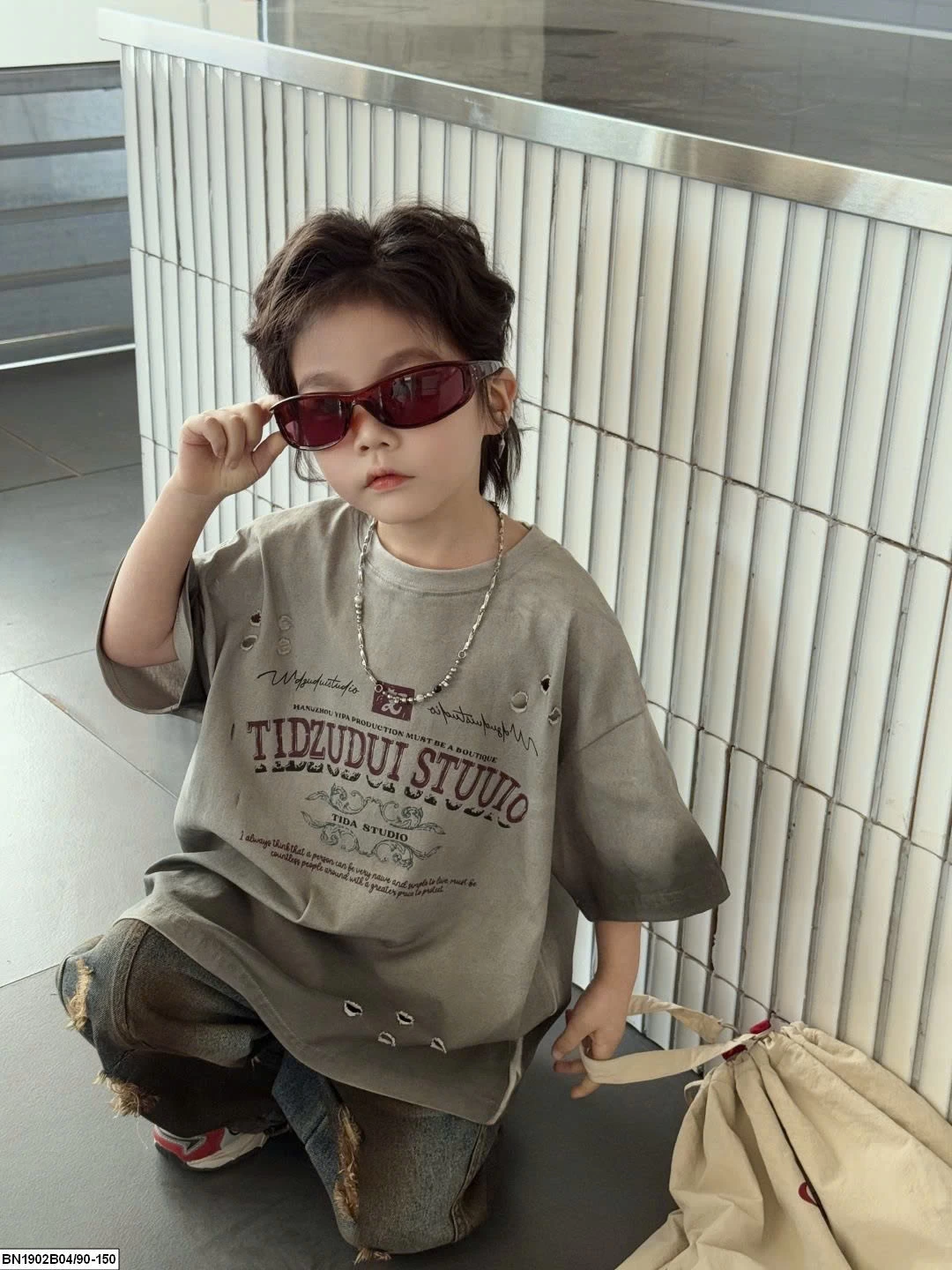 SÉT QUẦN JEAN XANH CÀO RÁCH MIX ÁO THUN XÁM