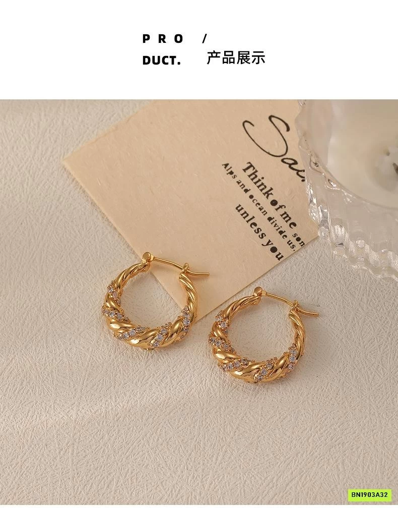 HOA TAI TRÒN PHỐI ĐÁ