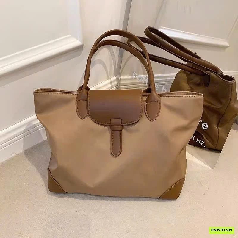 TÚI TOTE PHỐI DA KHÓA GÀI