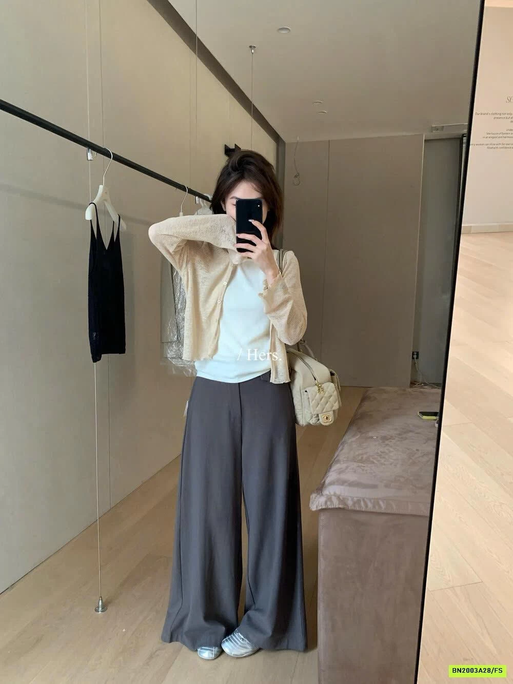 KHOÁC MỎNG DỆT HERS