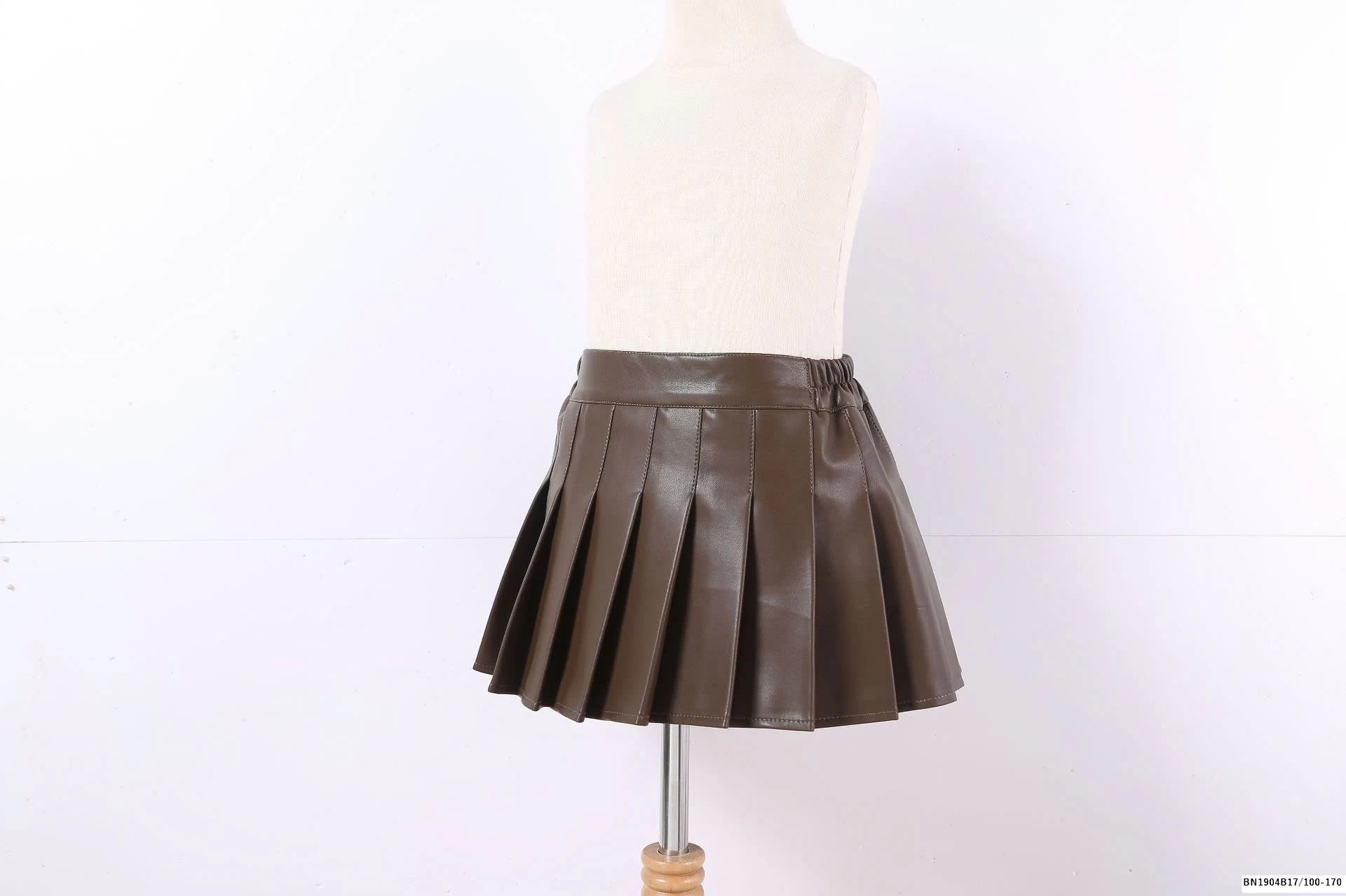 CHÂN VÁY DA XẾP LY CÁ TÍNH