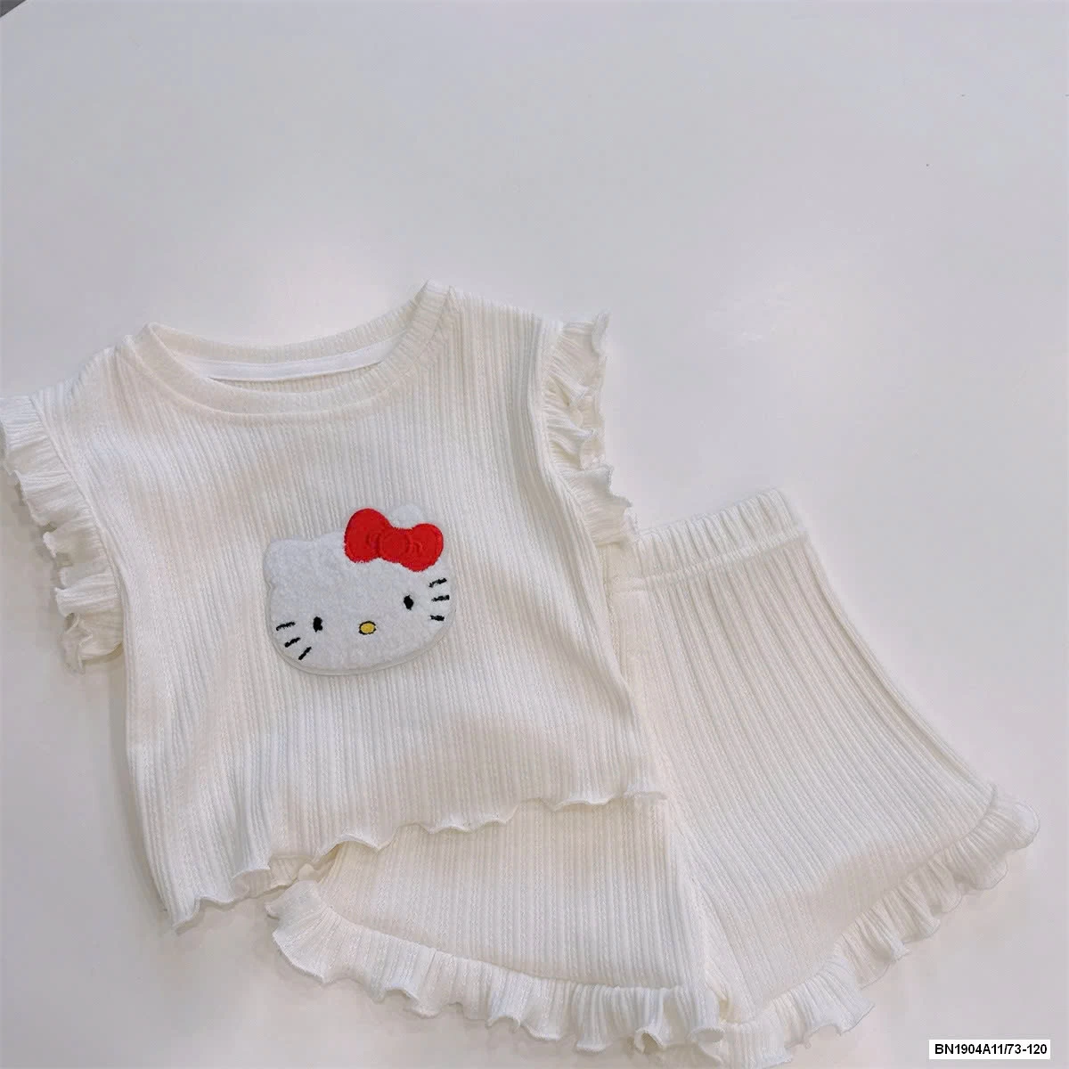 BỘ KITTY VIỀN BÈO