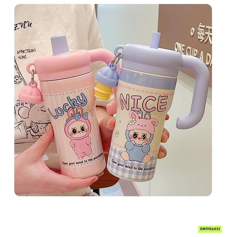 BÌNH UỐNG NƯỚC CÓ TAY CẦM LABUBU