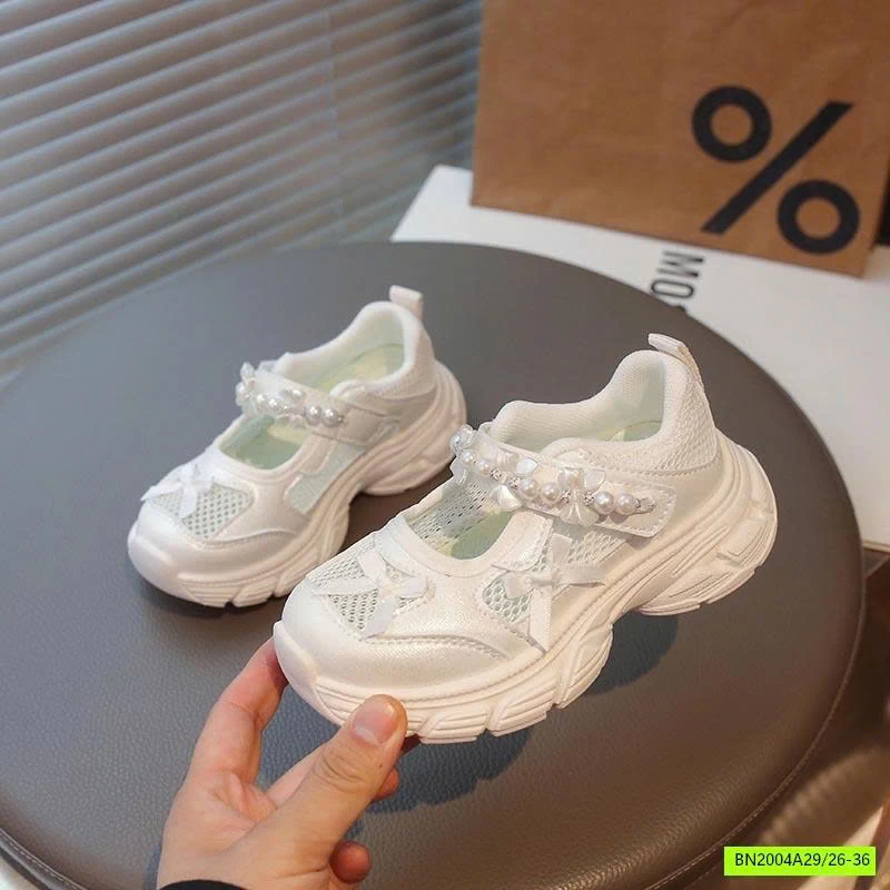 GIÀY LƯỚI THÔNG HƠI GẮN NƠ