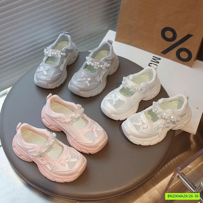 GIÀY LƯỚI THÔNG HƠI GẮN NƠ