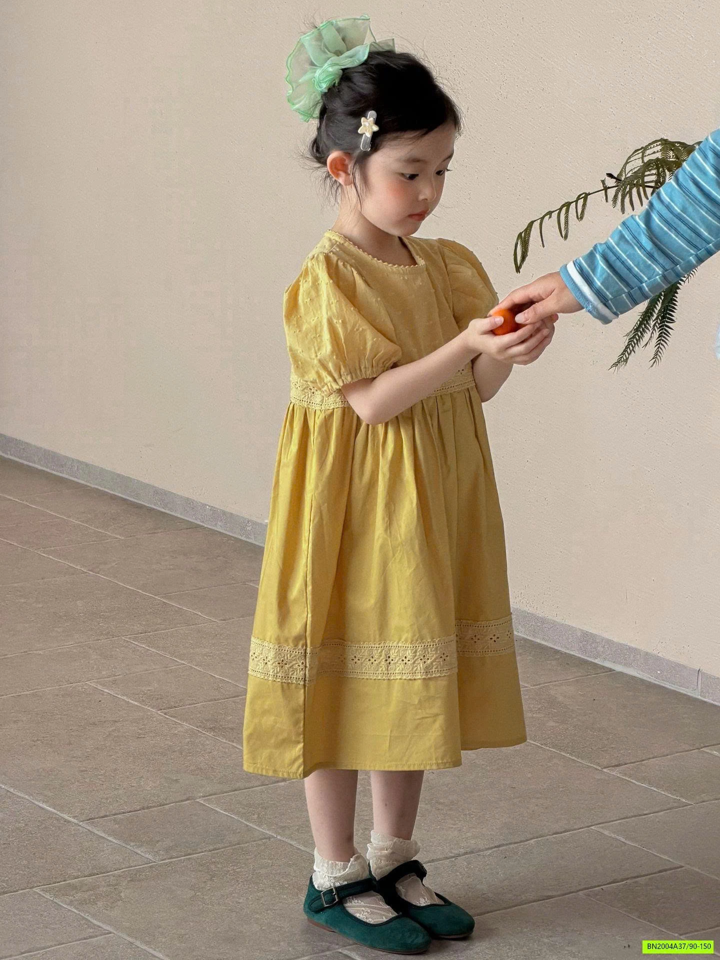 ĐẦM VÀNG TAY BỒNG XINH XẮN