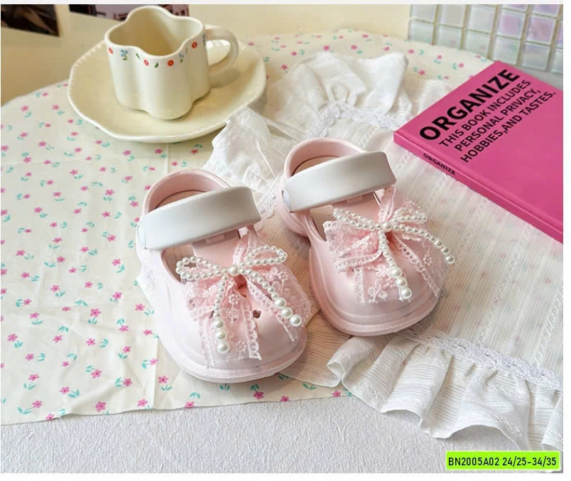 DÉP SỤC CROCS CHO BÉ