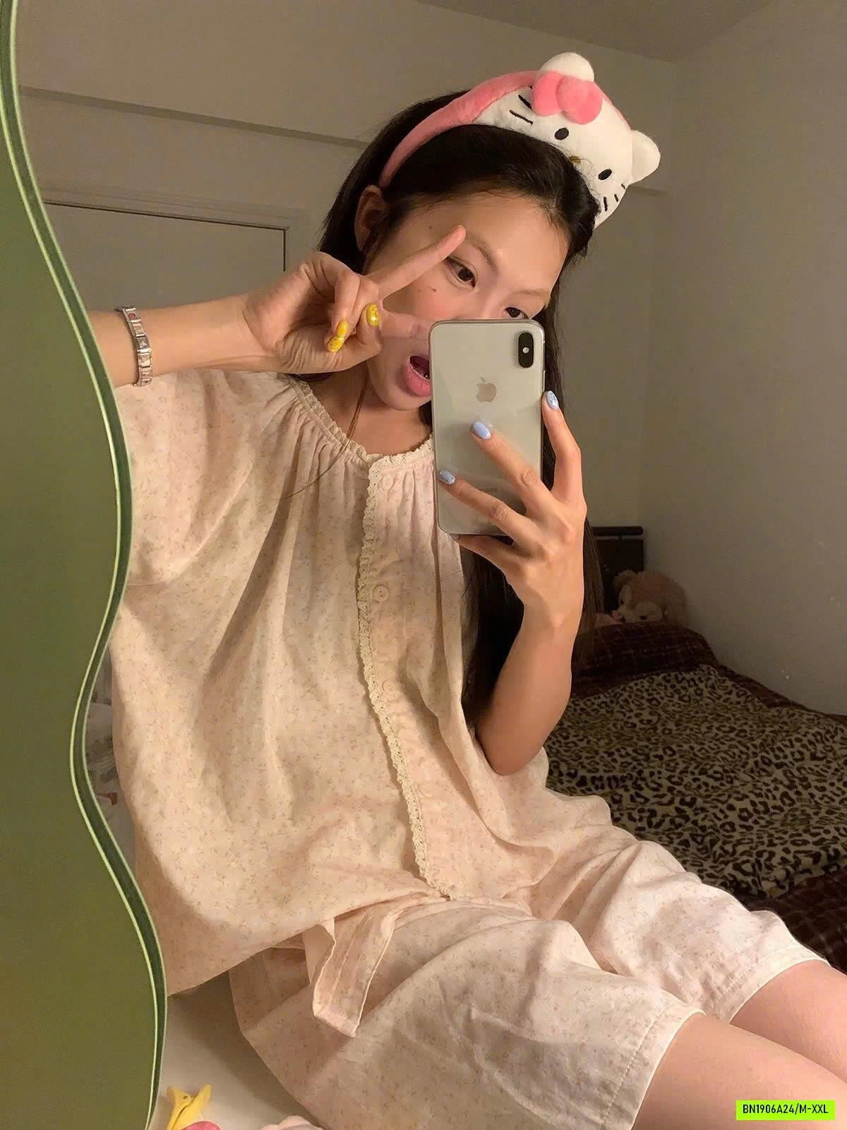 BỘ CỘC HOA NHÍ ĐŨI XUẤT HÀN
