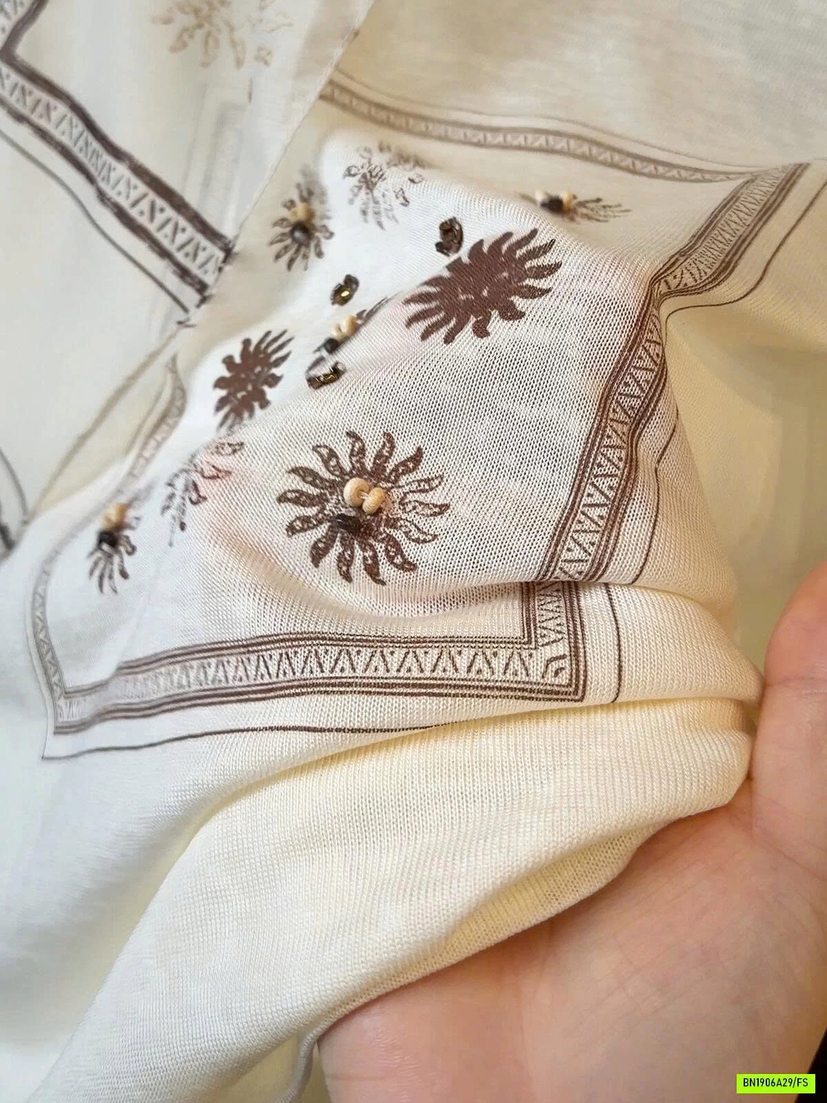 ÁO THUN XƯỚC ANNA KÈM KHĂN VINTAGE