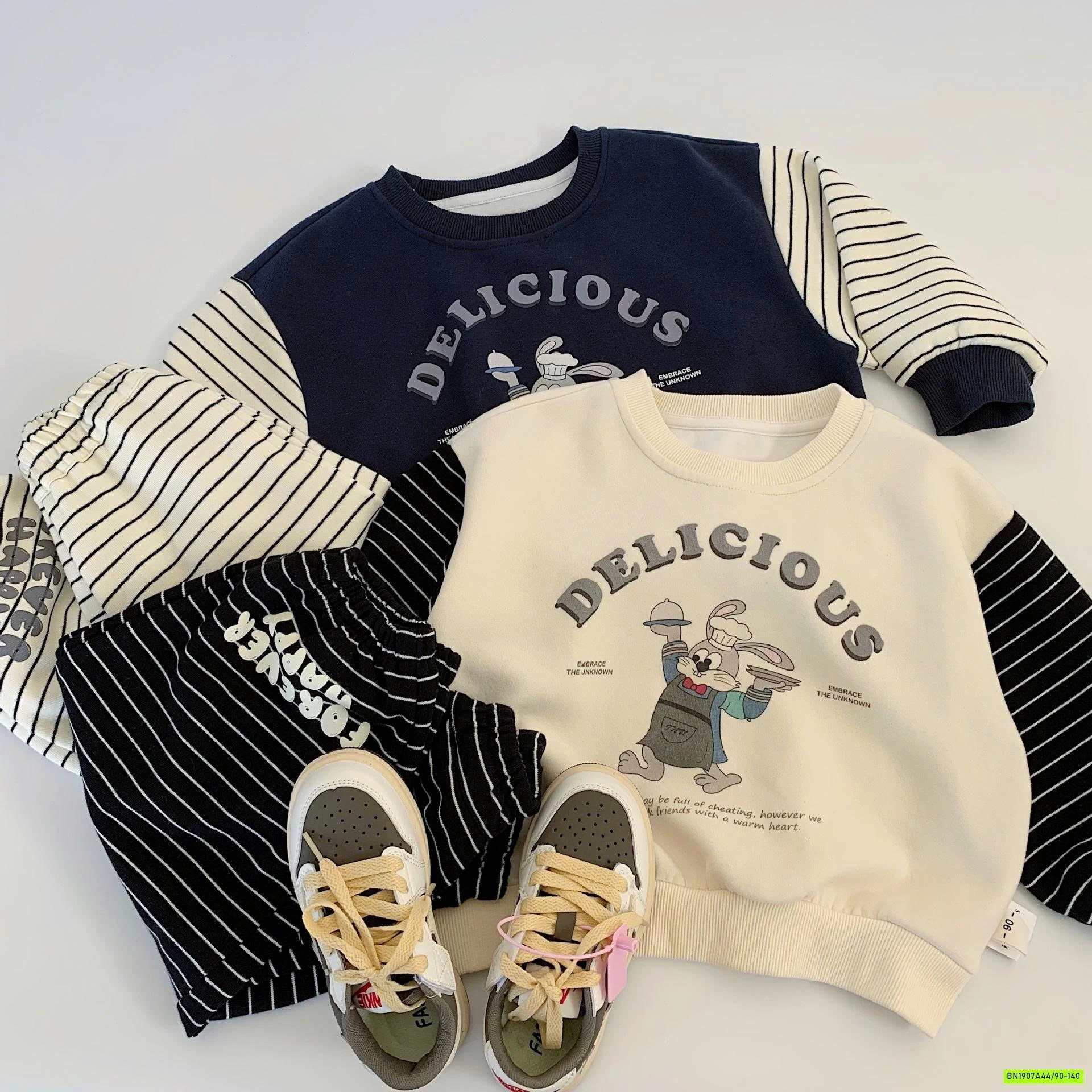 SÉT NỈ ÉP QUẦN KẺ THỎ KUTE