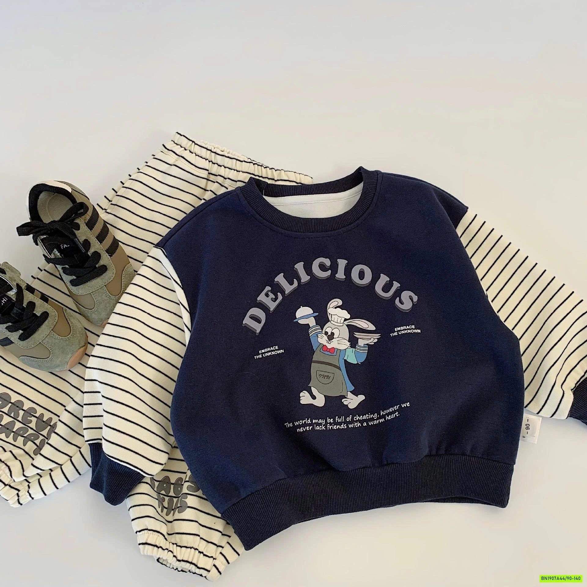 SÉT NỈ ÉP QUẦN KẺ THỎ KUTE