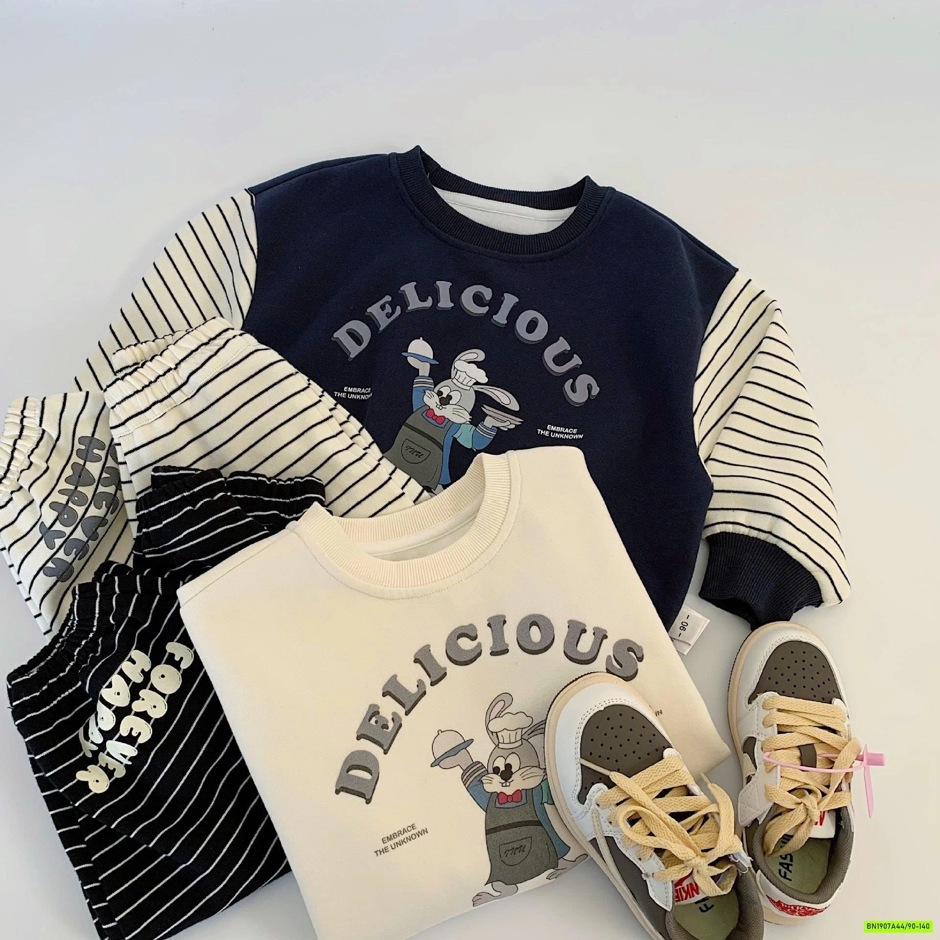 SÉT NỈ ÉP QUẦN KẺ THỎ KUTE