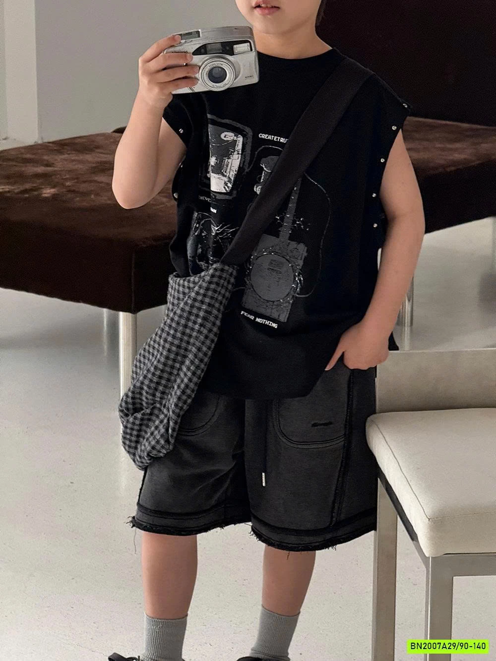 TANKTOP ĐEN TÁN ĐINH