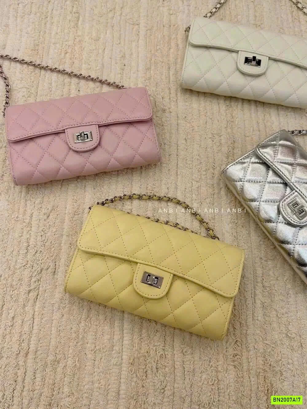 VÍ TRÁM CÓ DÂY ĐEO