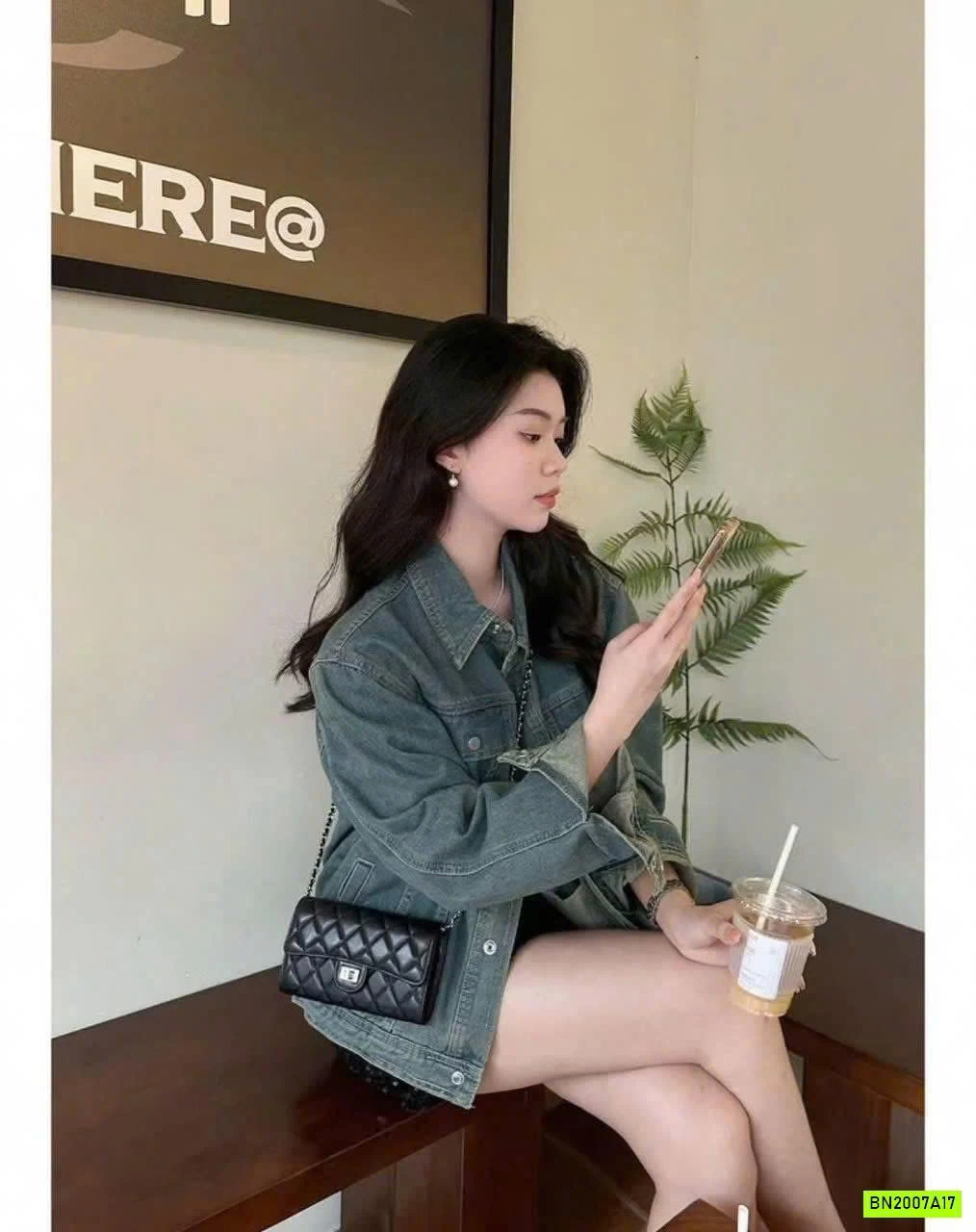 VÍ TRÁM CÓ DÂY ĐEO