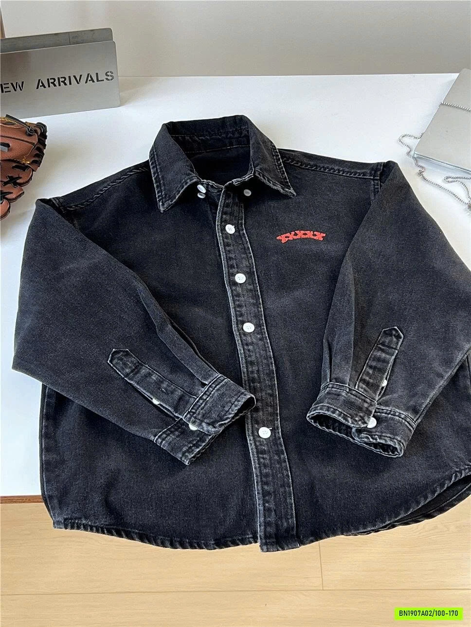 KHOÁC SƠ MI ĐEN SỐ 5 SNIDOLS