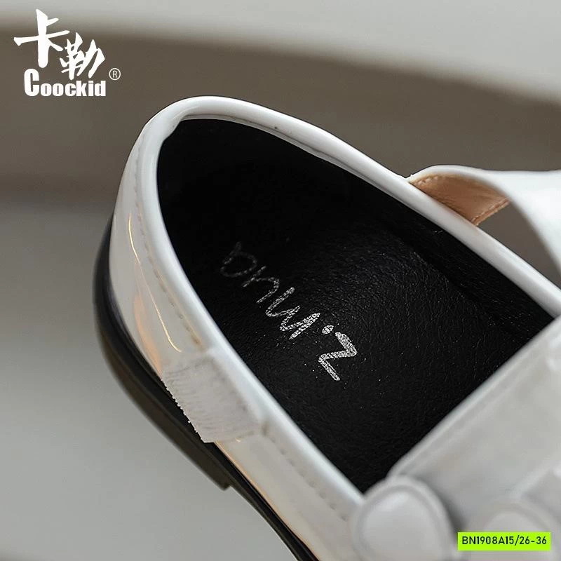 MOCA BÓNG GẮN HOA