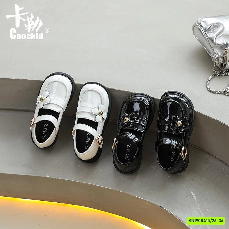 MOCA BÓNG GẮN HOA